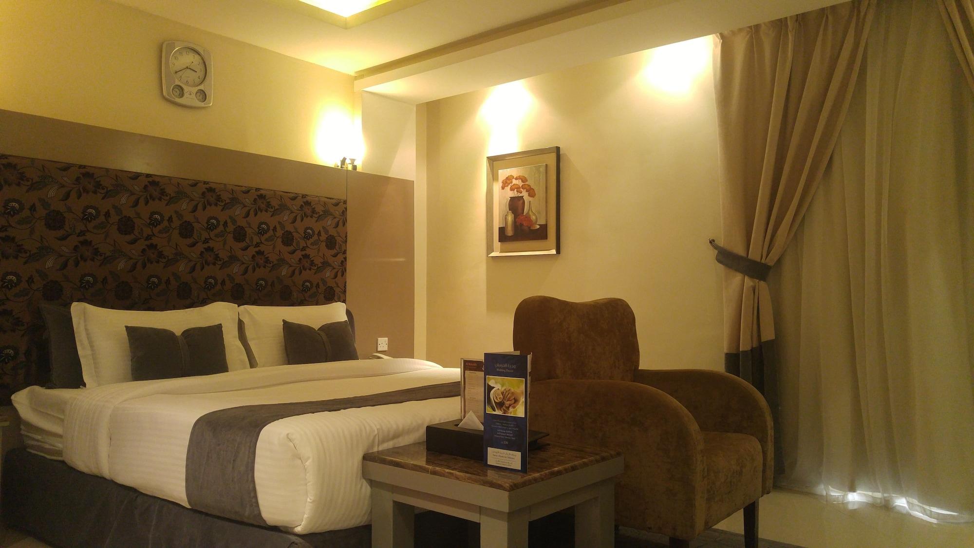 Al Muhaidb Al Takhasosi Suites Riade Exterior foto
