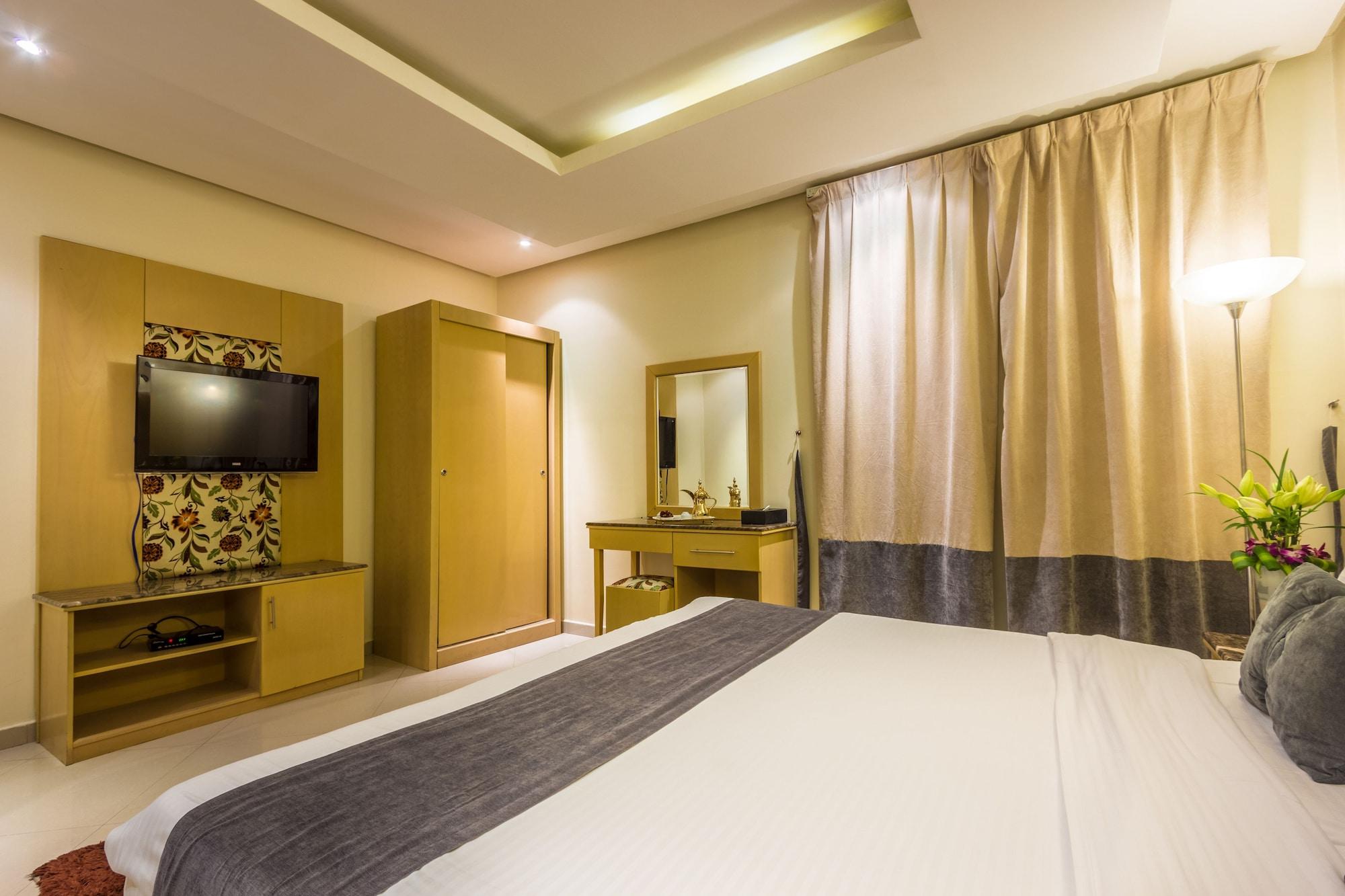 Al Muhaidb Al Takhasosi Suites Riade Exterior foto