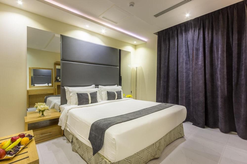 Al Muhaidb Al Takhasosi Suites Riade Exterior foto